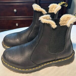 Doc Martens Dr. Martens Black Chelsea Boots Airwalk Like New Size 9 Womens